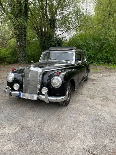 Mercedes-Benz 300 Adenauer